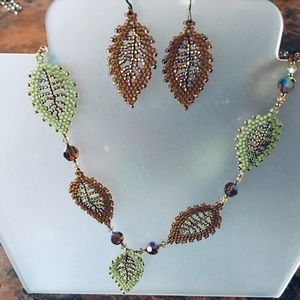FINE JEWELRY!   STUNNING Leaf Necklace + Earrings